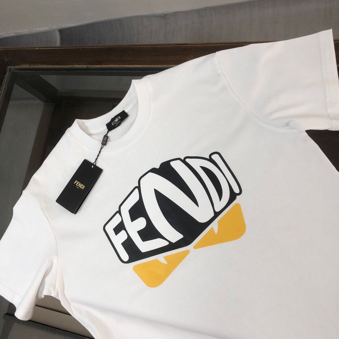 本日限定特価】FENDI クルーネックTシャツ - 高品質コットンで