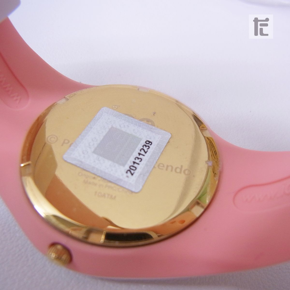 ポケモンセンター×ICE-WATCH メガトウキョーR ピカチュウ 腕時計