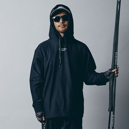 スイムベイトアンダーグラウンド×エレクトリック　トラディクションテックパーカー SWIMBAIT UNDERGROUND/SU Logo Tech Hoodie - HONEYSPOT