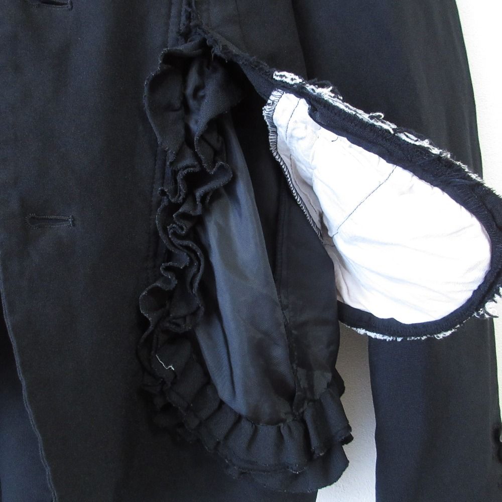 des GARCONS