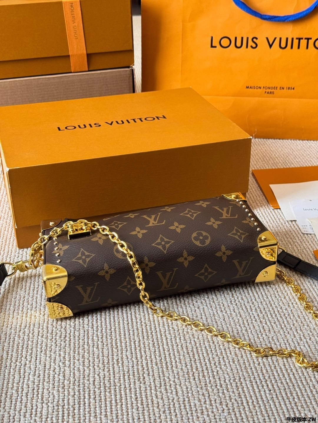 Louis Vuitton 国内買付 スリム トランク サイドトランク MM モノグラム｜ルイ・ヴィトン 公式サイト - M46358