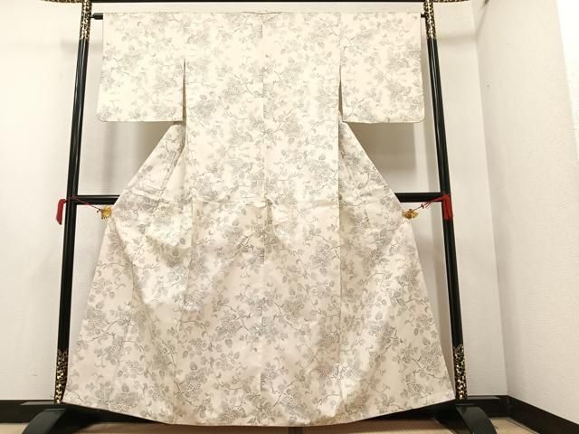【未使用品・訳あり】白大島紬 着物 正絹 草花柄 カタス式 A-1495 未使用品・訳あり】白大島紬 着物 正絹 草花柄 カタス式 A-1495
