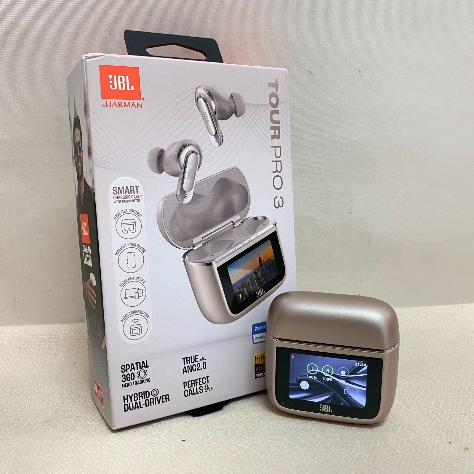 浜館46-609 店舗併売品 JBL ノイズキャンセリング搭載完全ワイヤレスイヤホン JBL Tour Pro 3 JBLTOURPRO3LTT ラテ 品