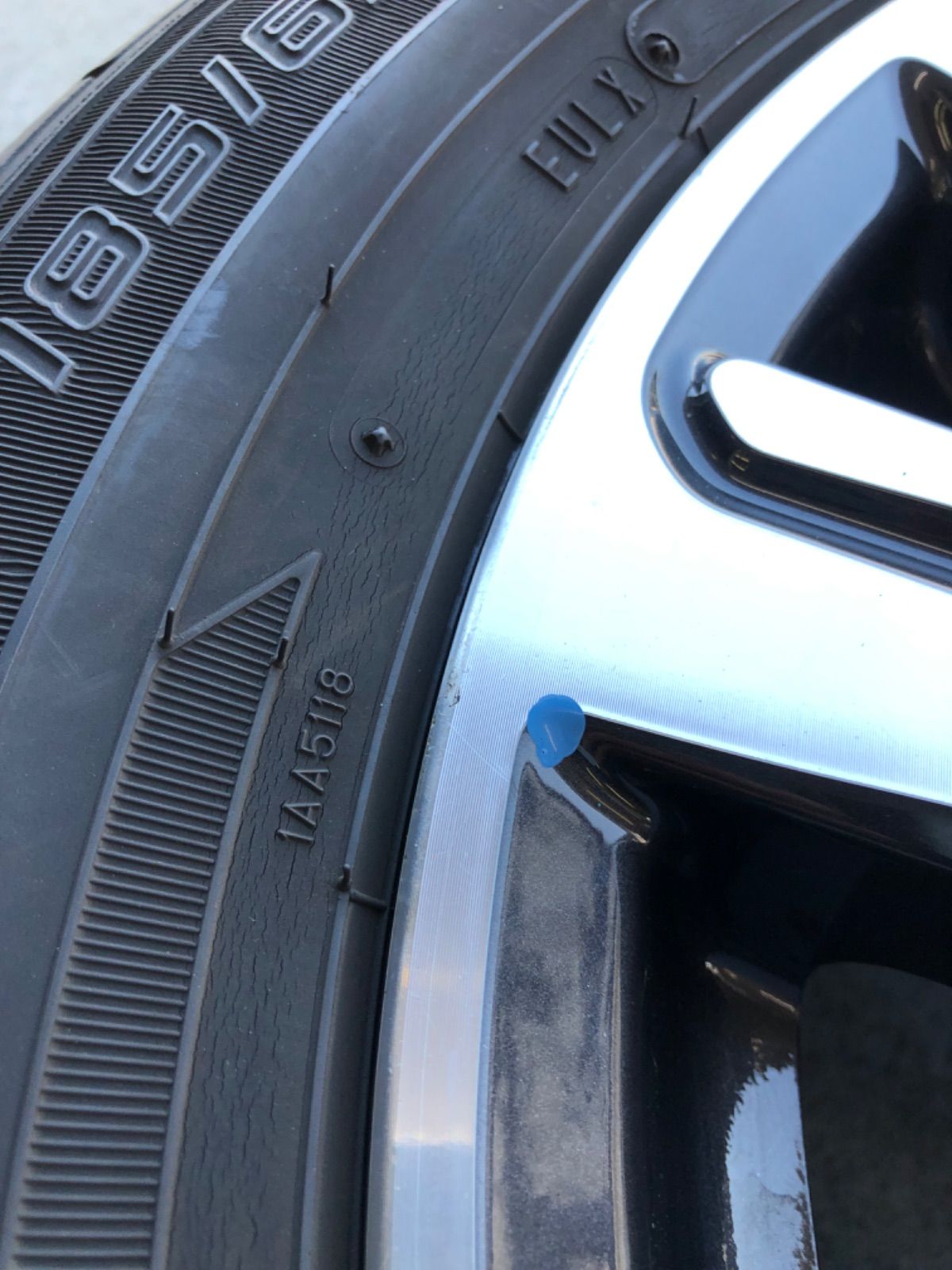 日産 ノート AUTECH オーテック E12 185/65R15 サマータイヤ アルミ