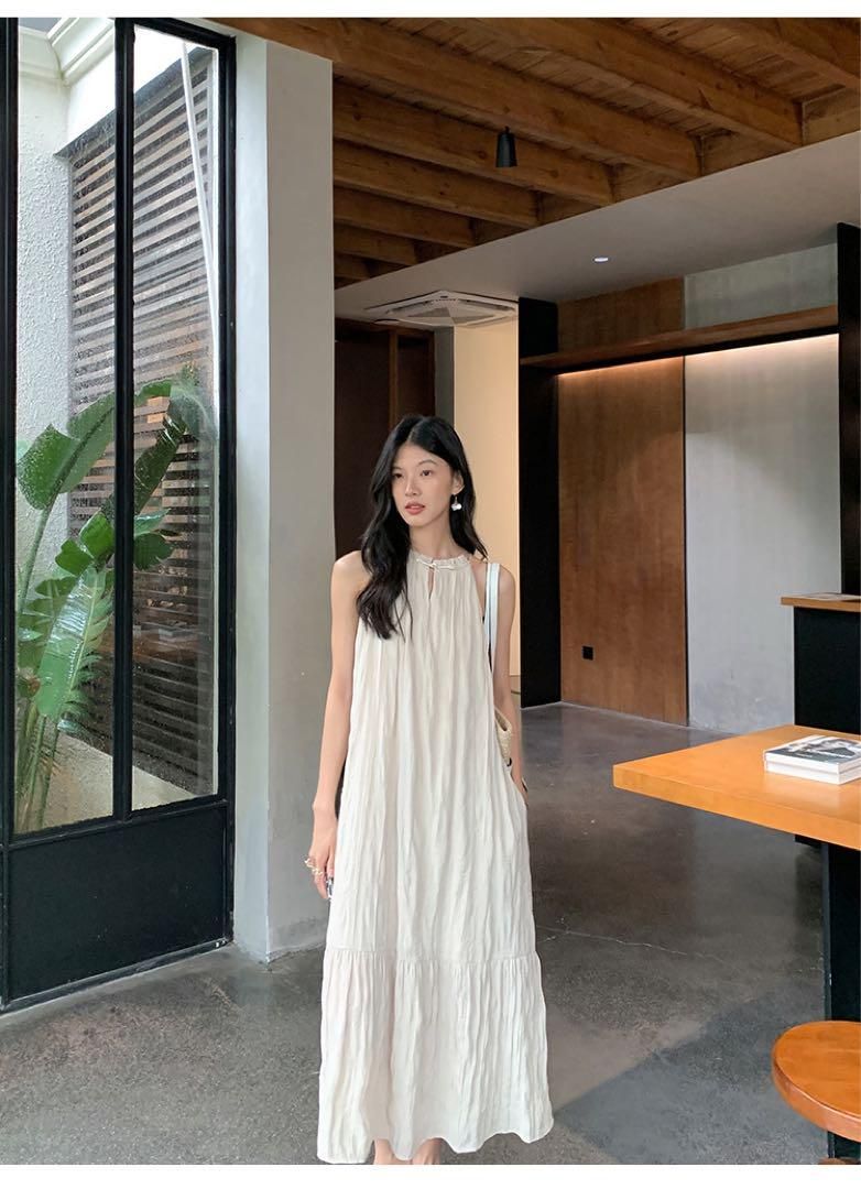 フレンチホルターネック♪Aラインロングワンピース 春の女性らしさ満開アイテム