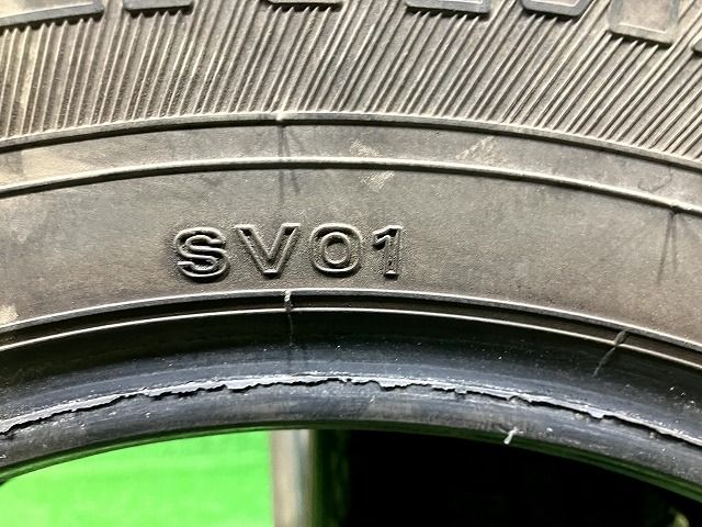 ウィンターマックスSV01 195