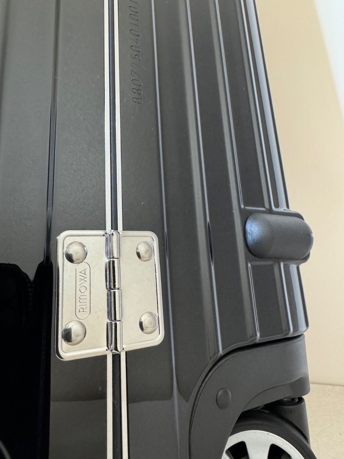83L