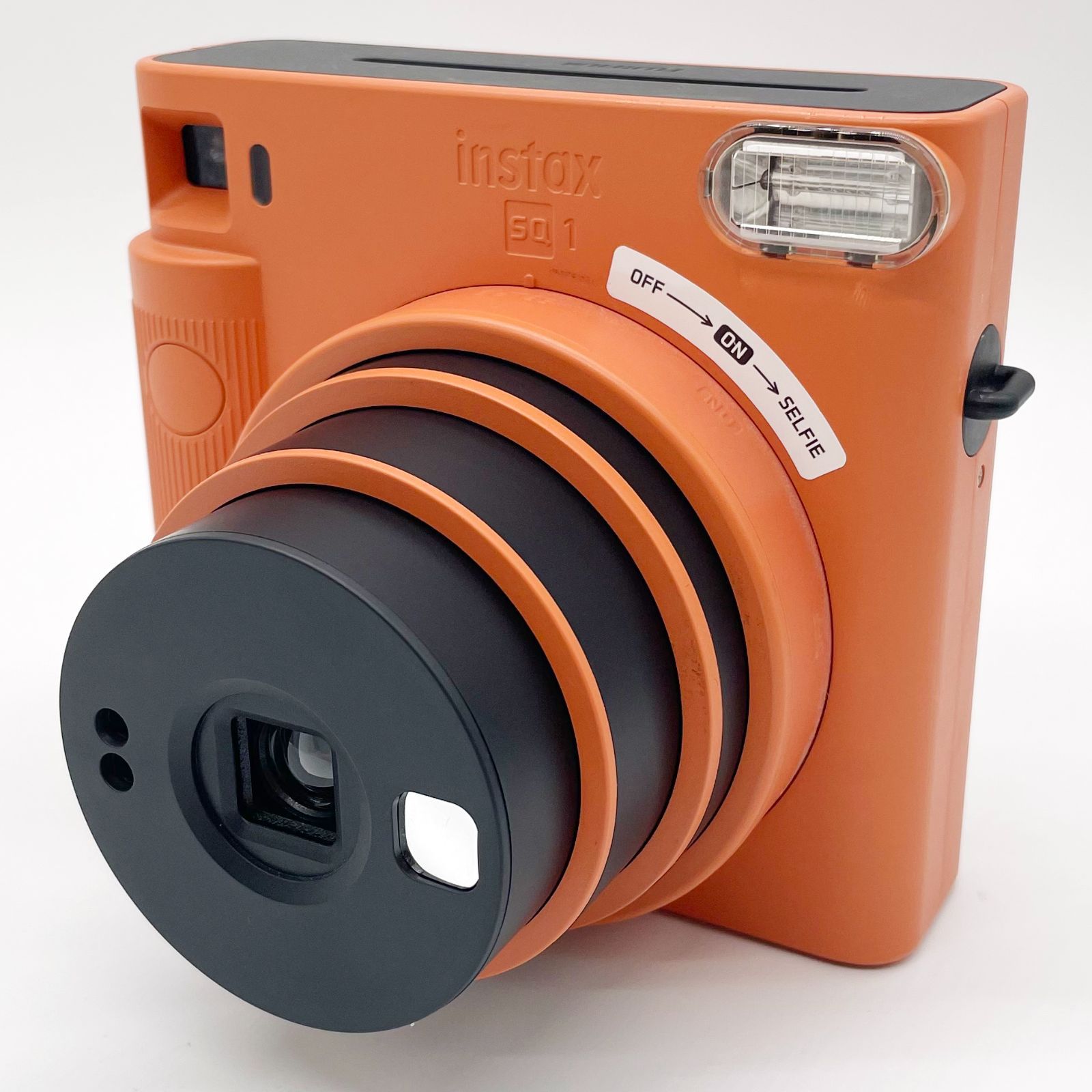 インスタントカメラ