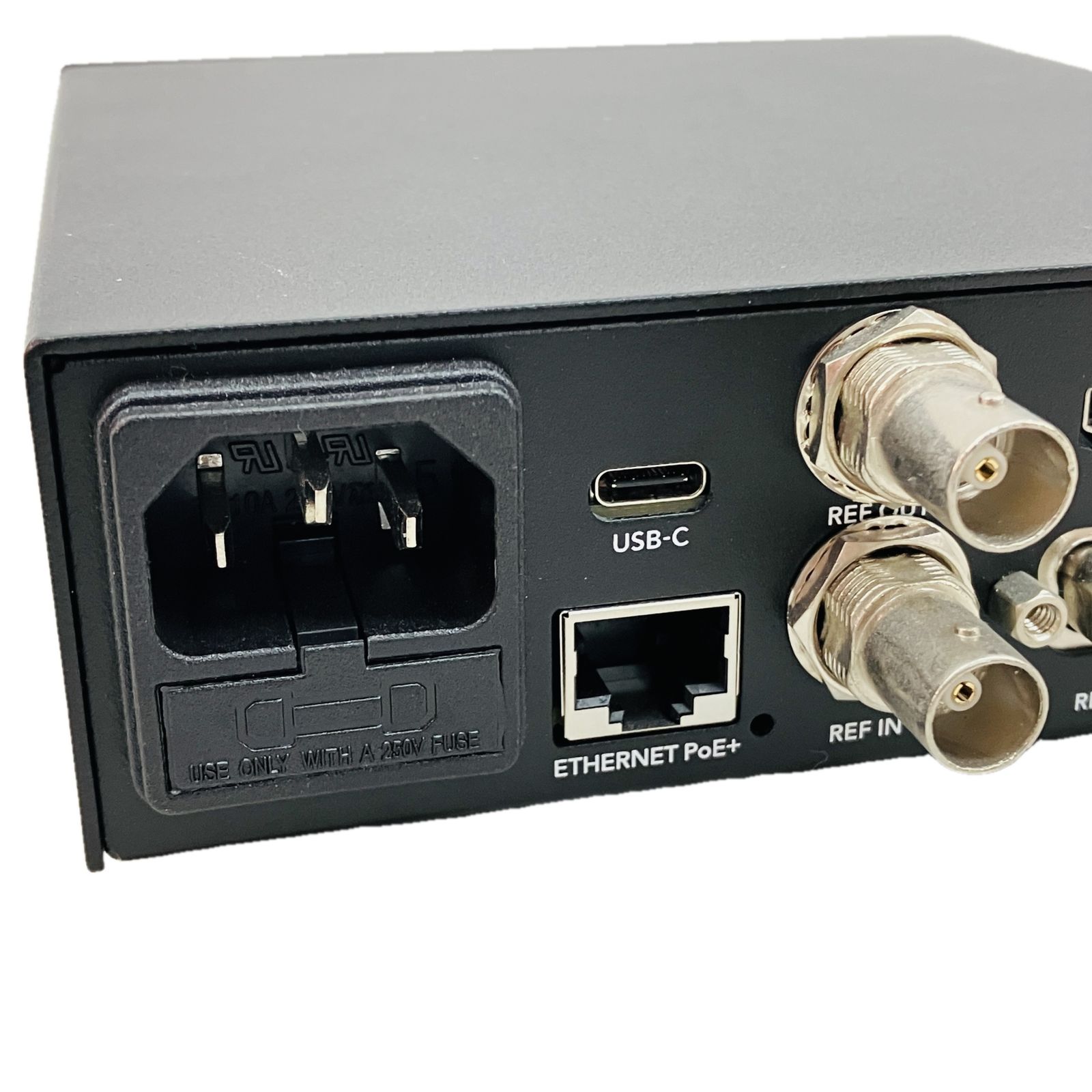 ブラックマジックデザイン