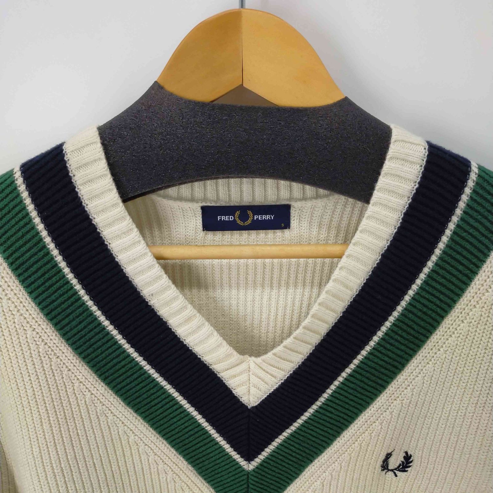 フレッドペリー FRED PERRY ワンポイント刺繍 チルデンニット