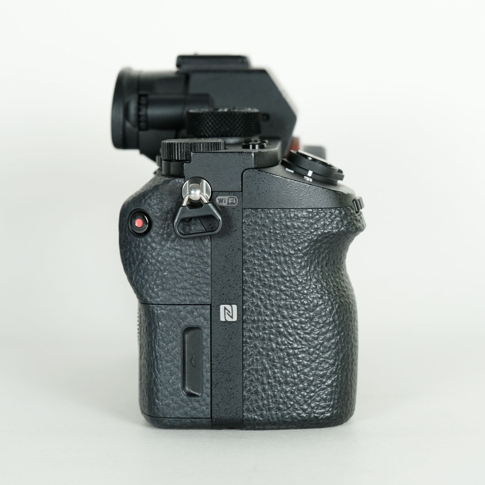 SONY α7R2 本体 + バッテリー 4つ SONY α7R2 本体 + バッテリー 4つ