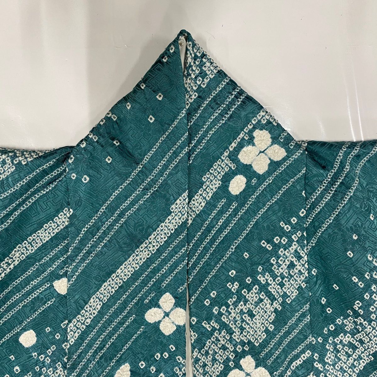 紬 身丈152cm 裄丈61cm S 単衣 花唐草 幾何学模様 青灰色 正絹 美品 秀品 中古 紬 身丈152cm 裄丈61cm S 単衣 花唐草 幾何学模様 青灰色