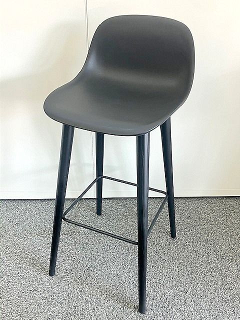 Muuto ムート ファイバーバースツール ブラック カウンターチェア バーチェア ハイチェア イスコス ベルリン