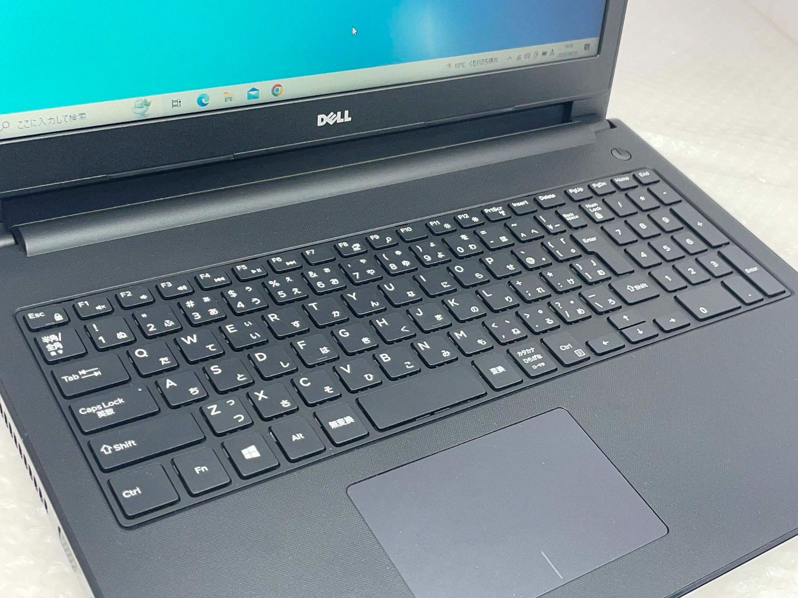 デル Dell Vostro 3561 Celeron J1800/4GB/500GB HDD/Windows10