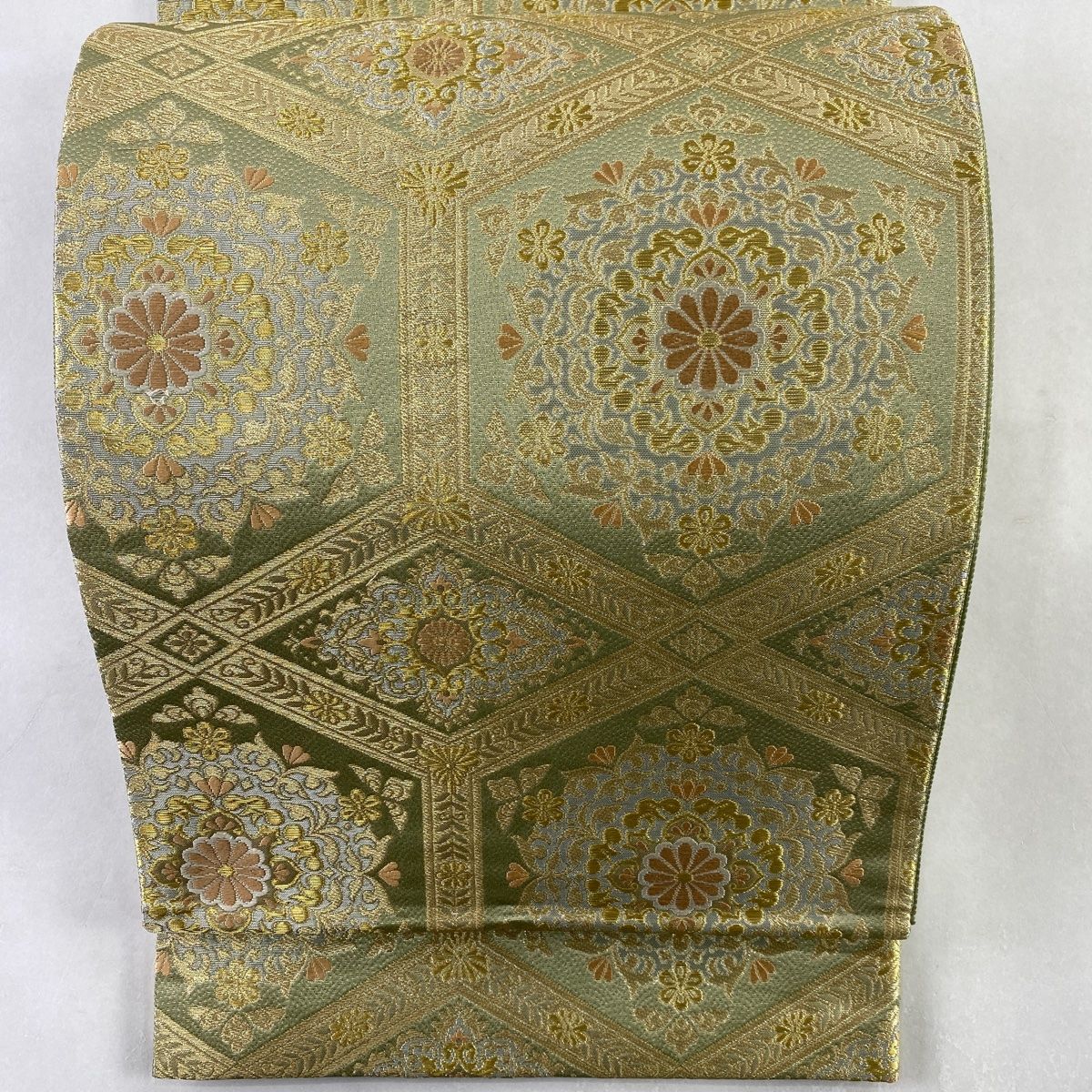 袋帯 美品 秀品 華文 花菱 箔 金糸 よもぎ色 六通 正絹 【中古 