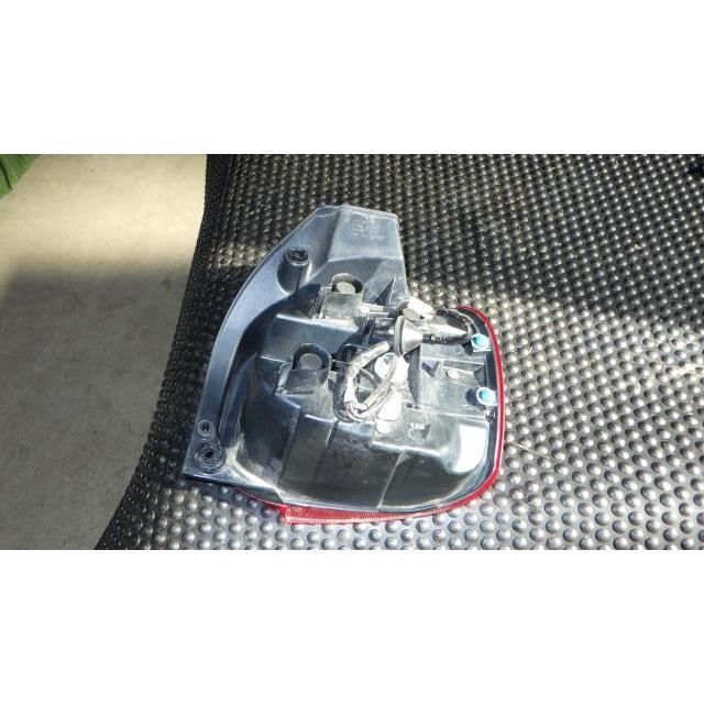 パッソ DBA-M710A 左テールランプ