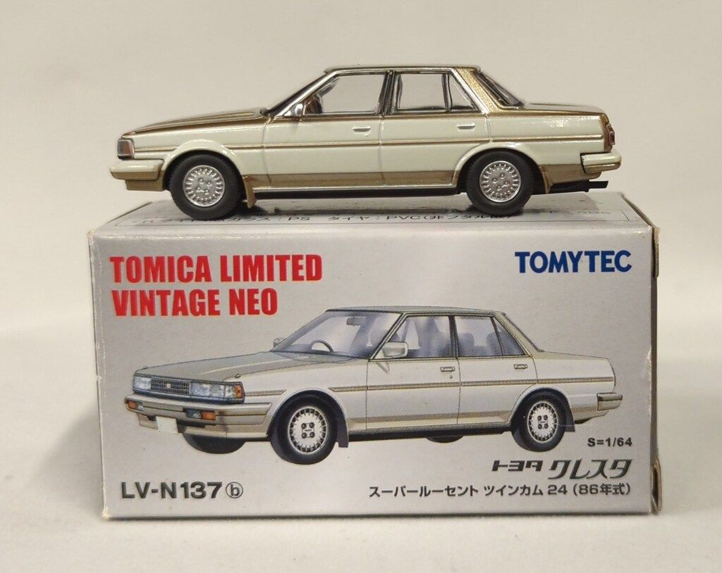 トミーテック TOMICA LIMITED VINTAGE NEO トヨタ クレスタ スーパールーセント ツインカム 24(86年式)(金) LV-N137b