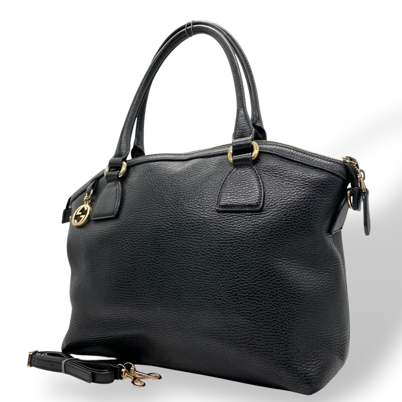 GUCCI グッチ インターロッキング ショルダーバッグ 黒 ゴールド　レザー グッチ ショルダーバッグ インターロッキング レザー 黒