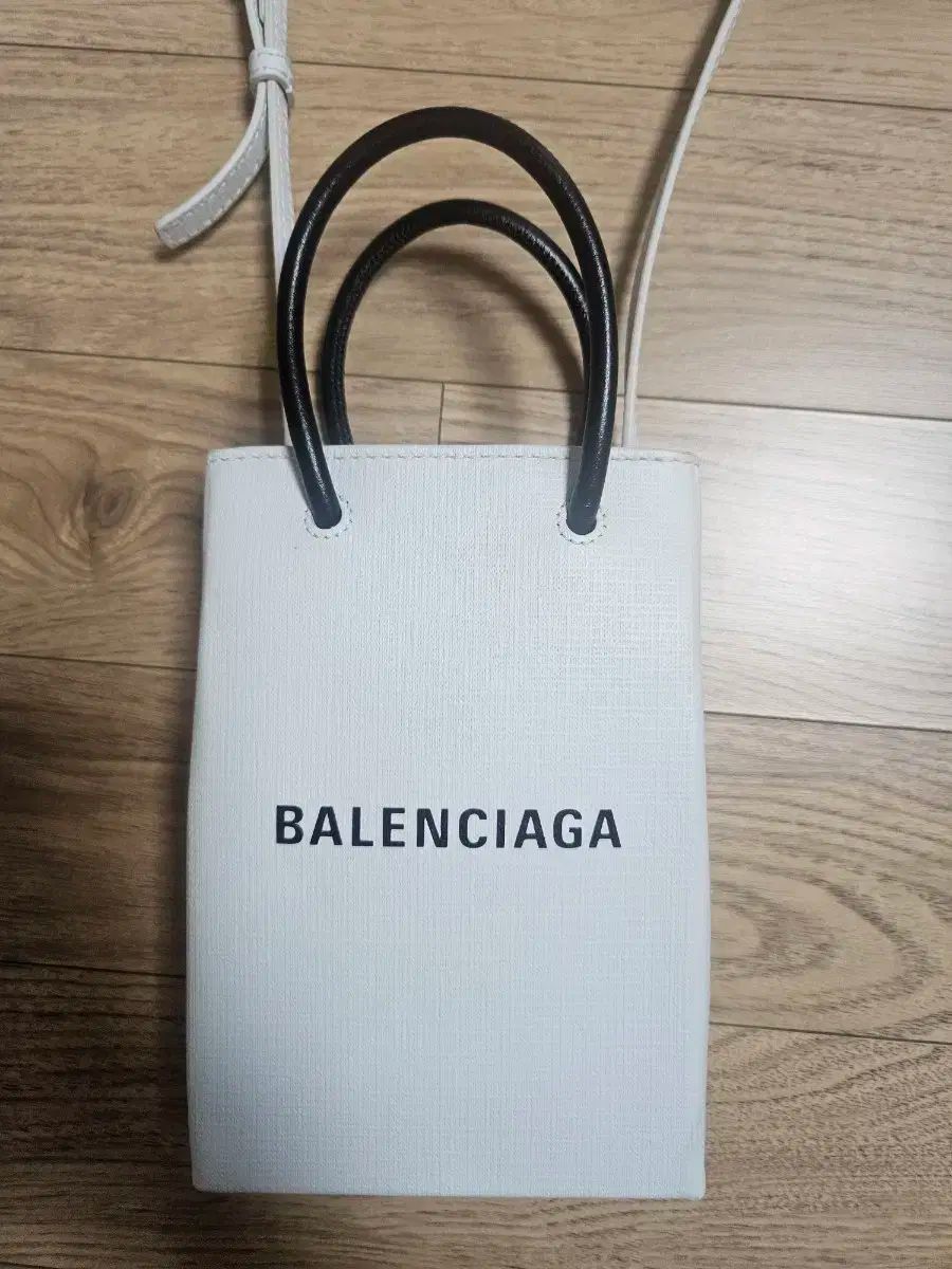 BALENCIAGA バレンシアガ スマホポーチ