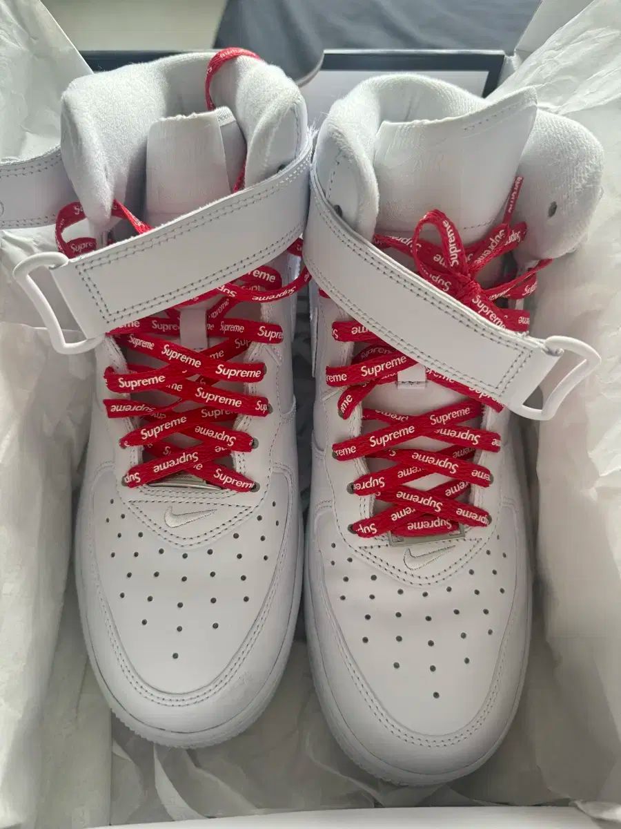 ナイキ エア キャッチャー シュプリーム