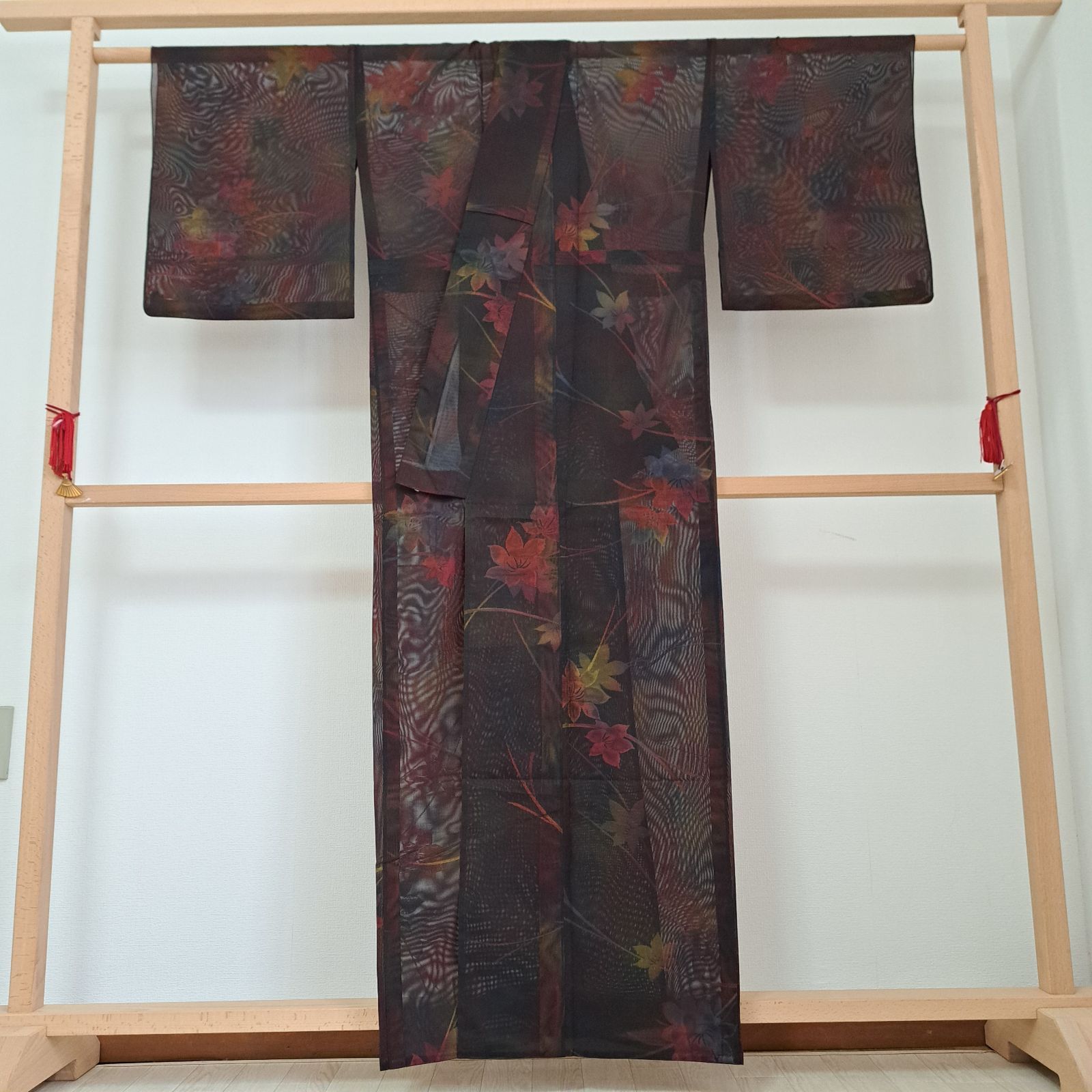 夏着物 風通紗 二重紗 正絹 花柄 濃紺&ワイン 未使用品 A-2286 夏着物 風通紗 二重紗 正絹 桔梗 ま06S07a - メルカリ