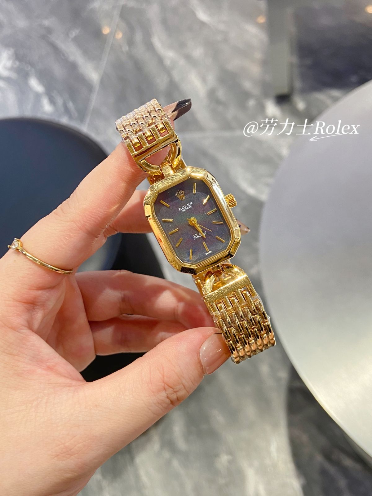 ROLEX 即購入可 多分並行輸入品です 今日特価】Rolex ロレックス 新発売スモールスクエア 25mm 精巧