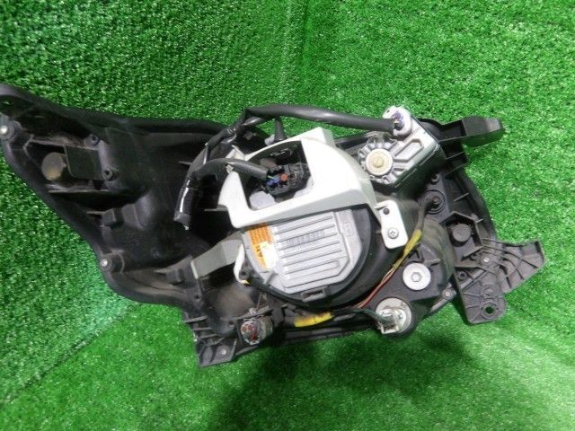 【新品、本物、当店在庫だから安心】 MH34S ワゴンR スティングレー 左ヘッドランプ 【145568 パーツ