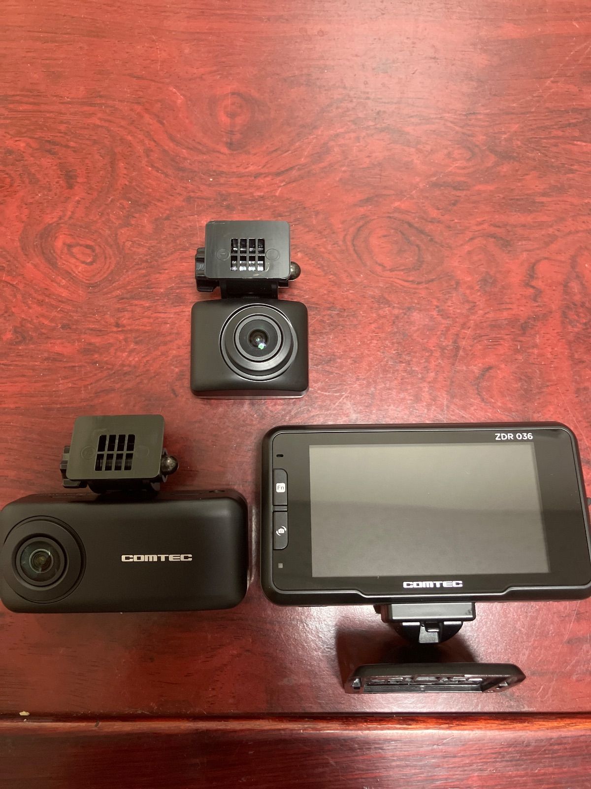 ドライブレコーダー ＣＯＭＴＥＣ ZDR036