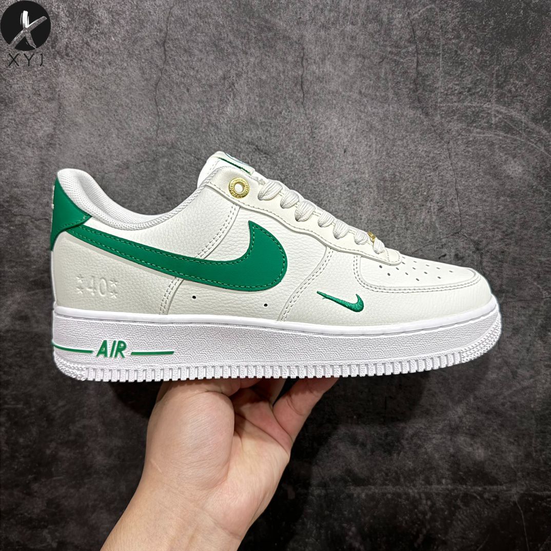 ナイキ】⭐未使用✨男女兼用🆕箱付🆕新品Nike Air Force 1 Low '07 LV8 40th Anniversary Sail  DQ7658-101 - メルカリ