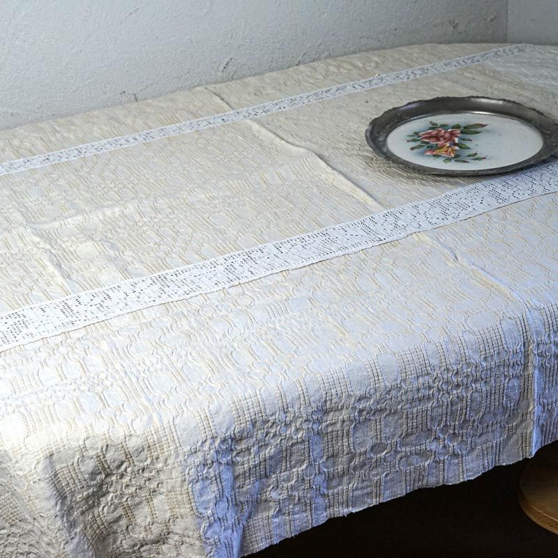 刺繍入りカットワ−クレ−スのロングテーブルクロスビンテージ