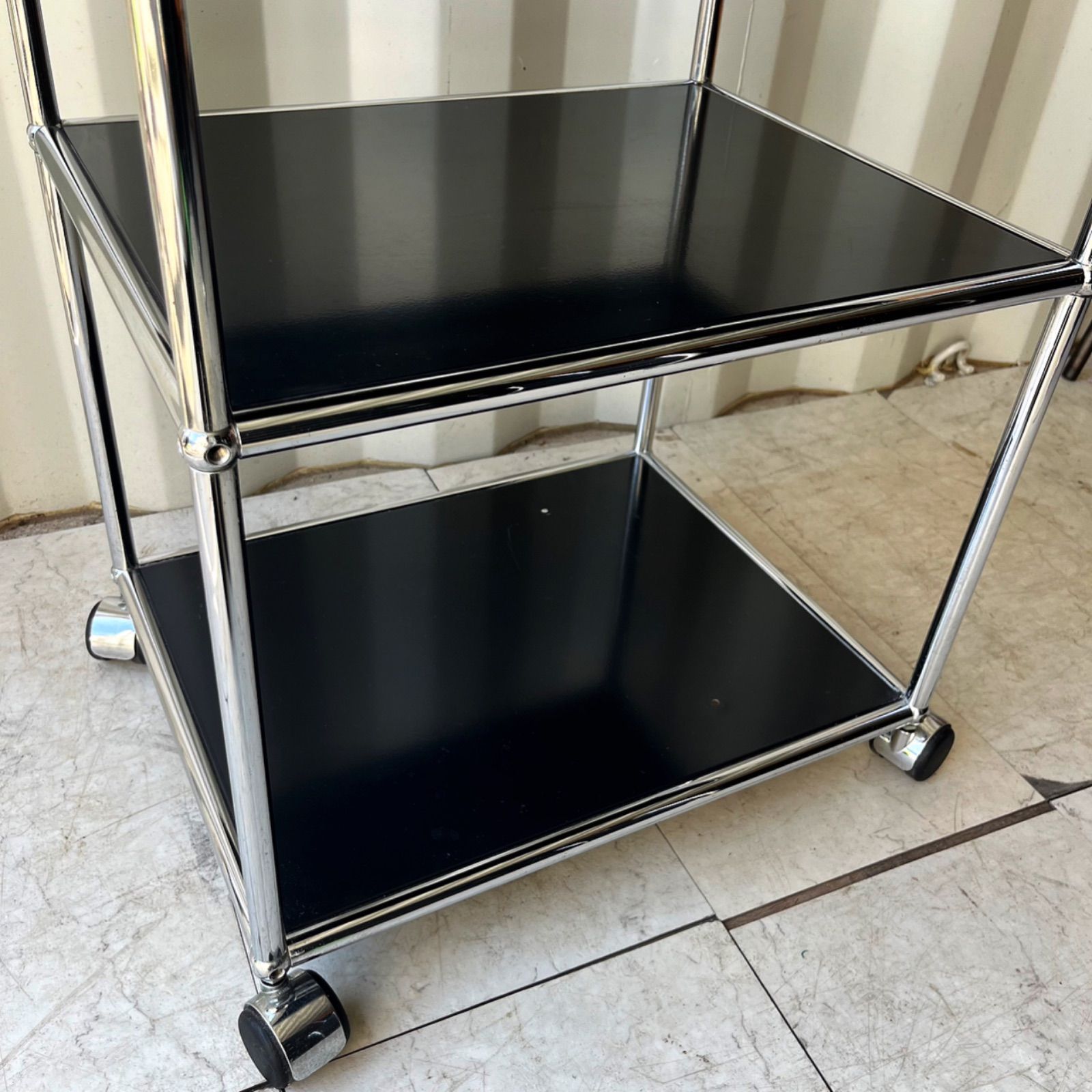 取付無料！USMハラー 1列1段 ブラックモダンワゴン 小さめキャビネット