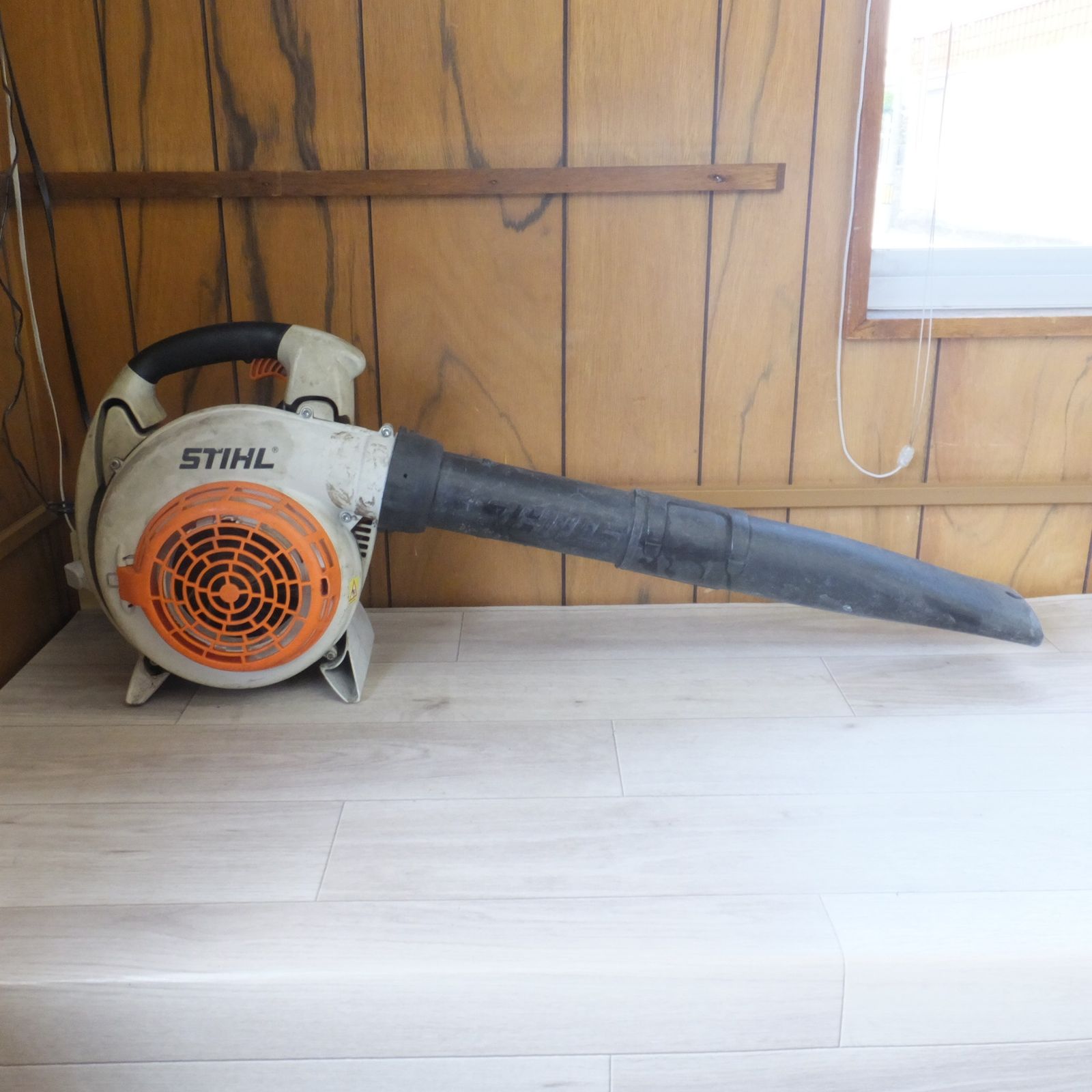 送料無料] 岐阜発☆スチール STIHL エンジンブロワー BG86C-E Blower 