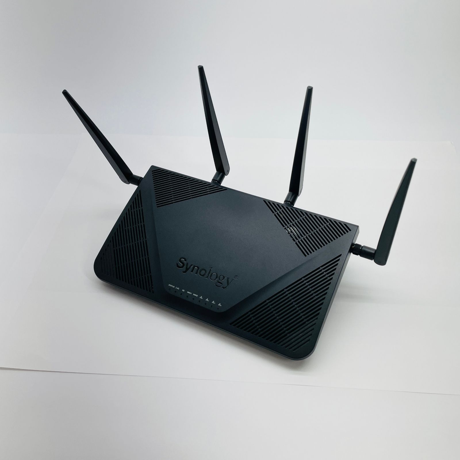 Synology RT2600ac 無線LANルーター