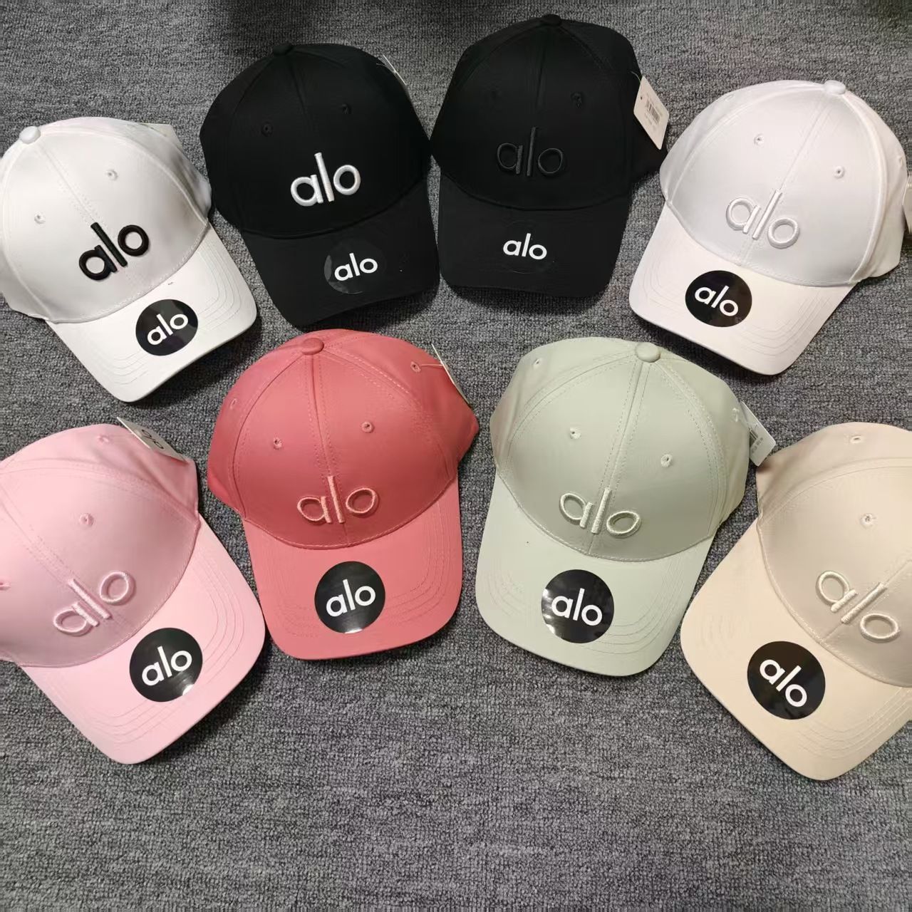 【美品/日本未販売】alo アロヨガ　キャップ　男女兼用　ショップバック付 美品/日本未販売】alo アロヨガ キャップ 男女兼用 ショップ