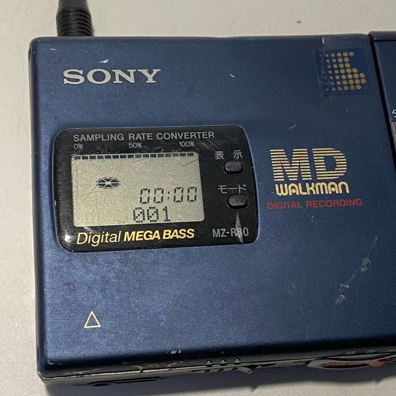 SONY MDウォークマン MZ-R30 ポータブルMDプレーヤー レコーダー 通電