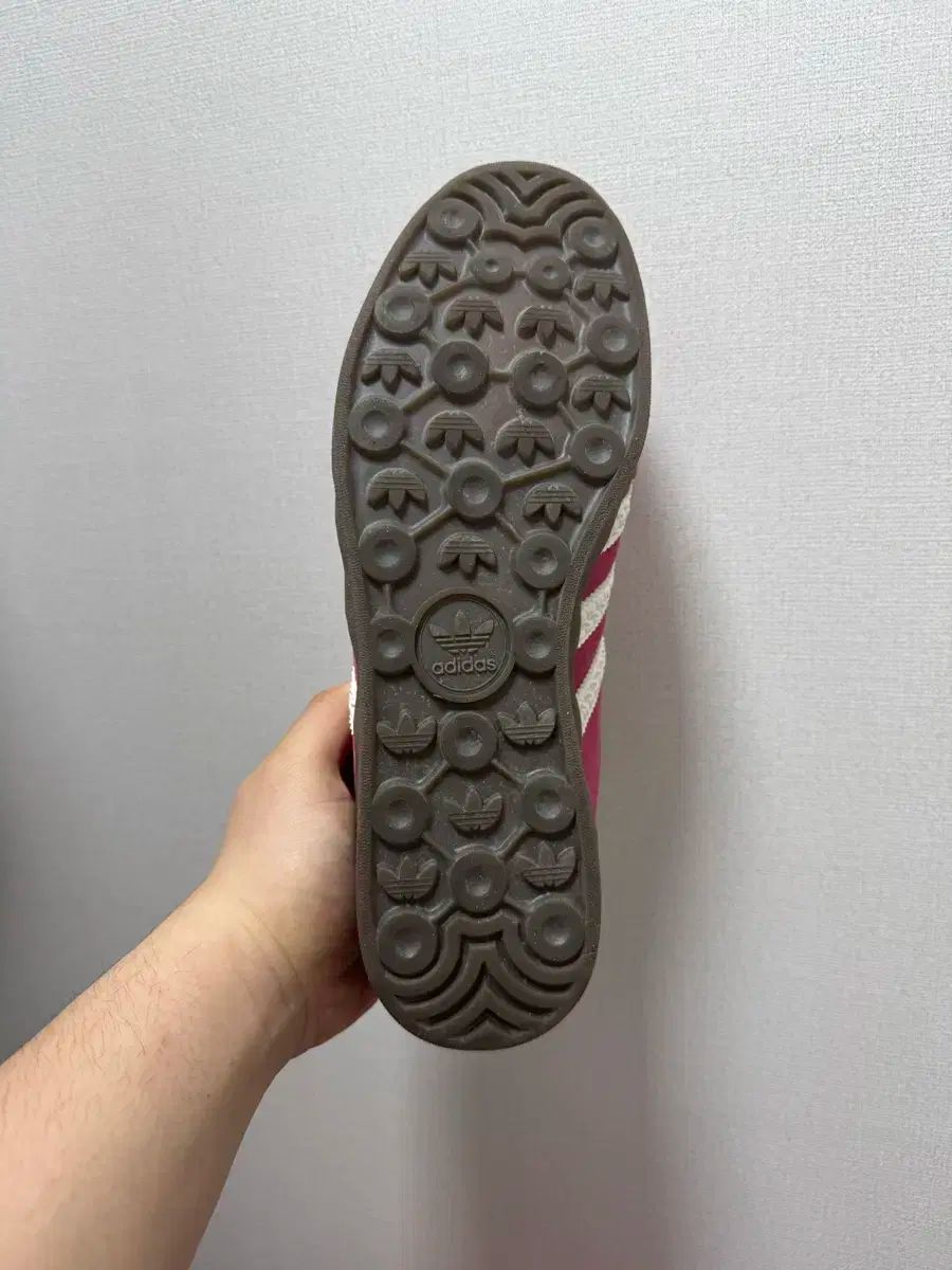 アディダス ガゼル