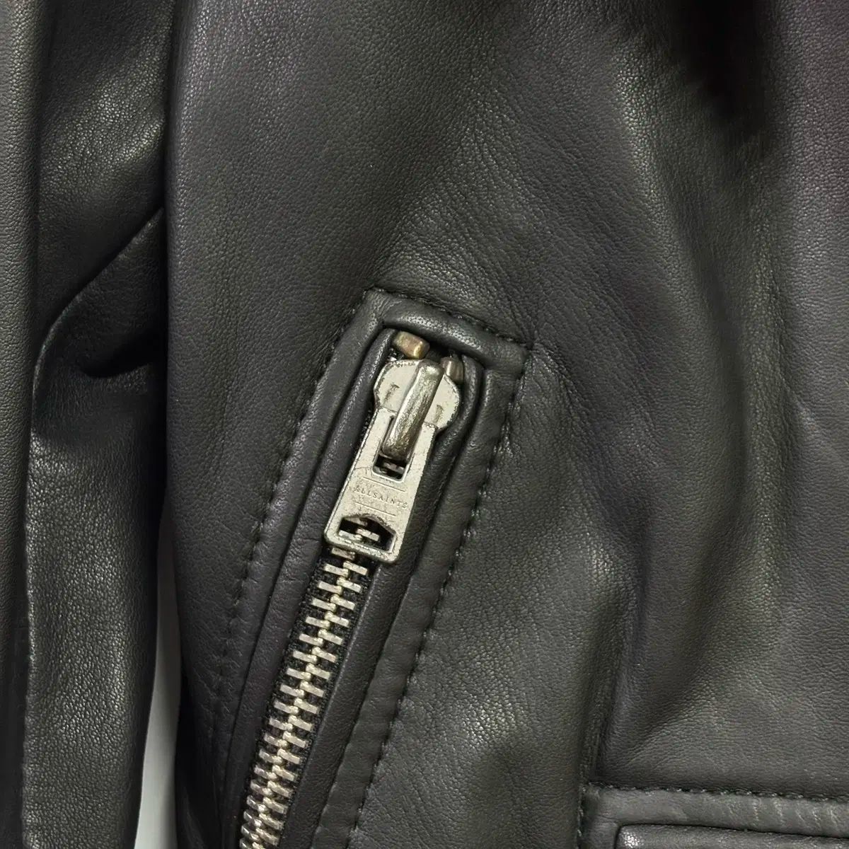 ALLSAINTS オールセインツ