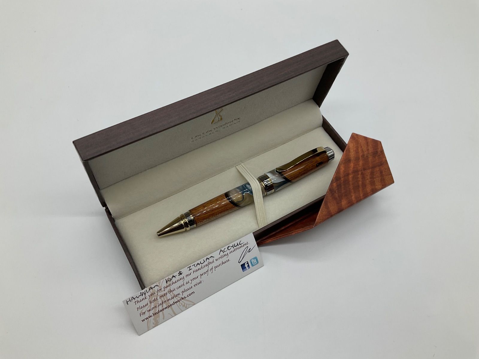 〇Bb右1161 ハワイ コアウッド？ ボールペン 回転式 〇Bb右1161