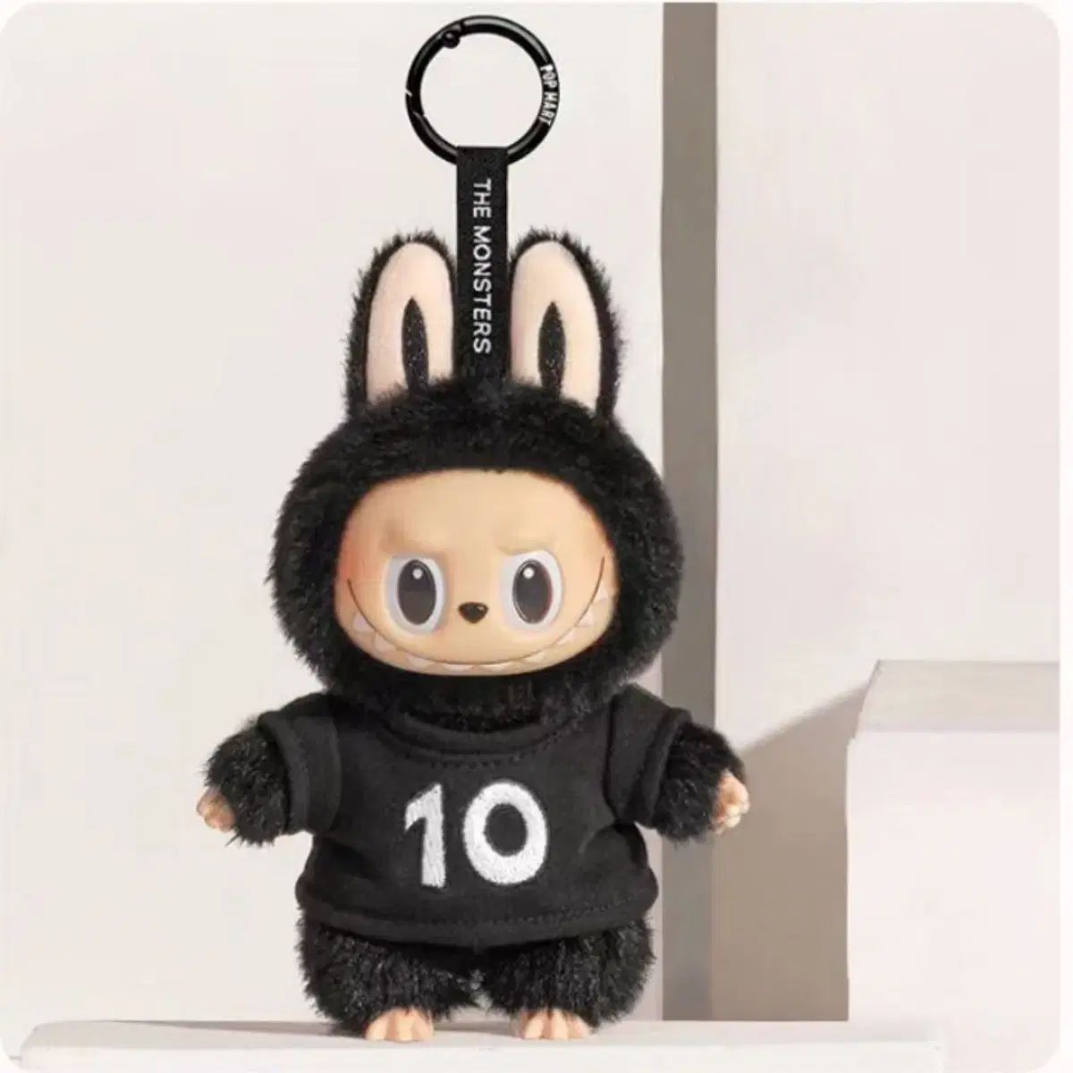 POP MART ポップマート 10周年 Labubu(ラブブ）出品 - メルカリ