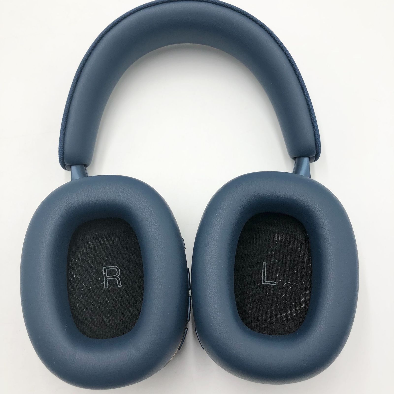 BROWERS & WILKINS ヘッドホン バウワースアンドウィルキンス Bowers & Wilkins オーバーイヤー