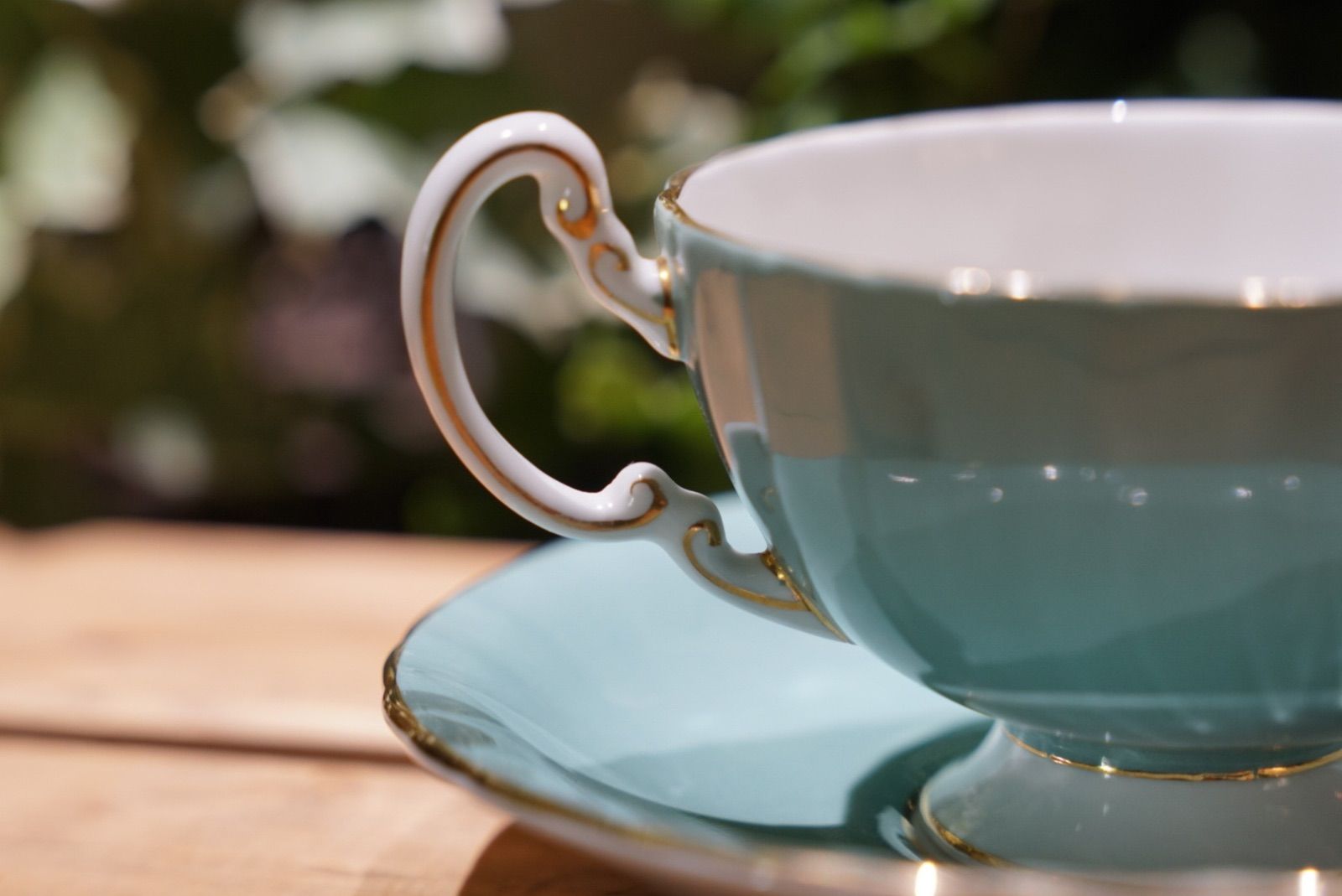 Aynsley 花瓶 イギリスから届いたエインズレイの花瓶、コテージ