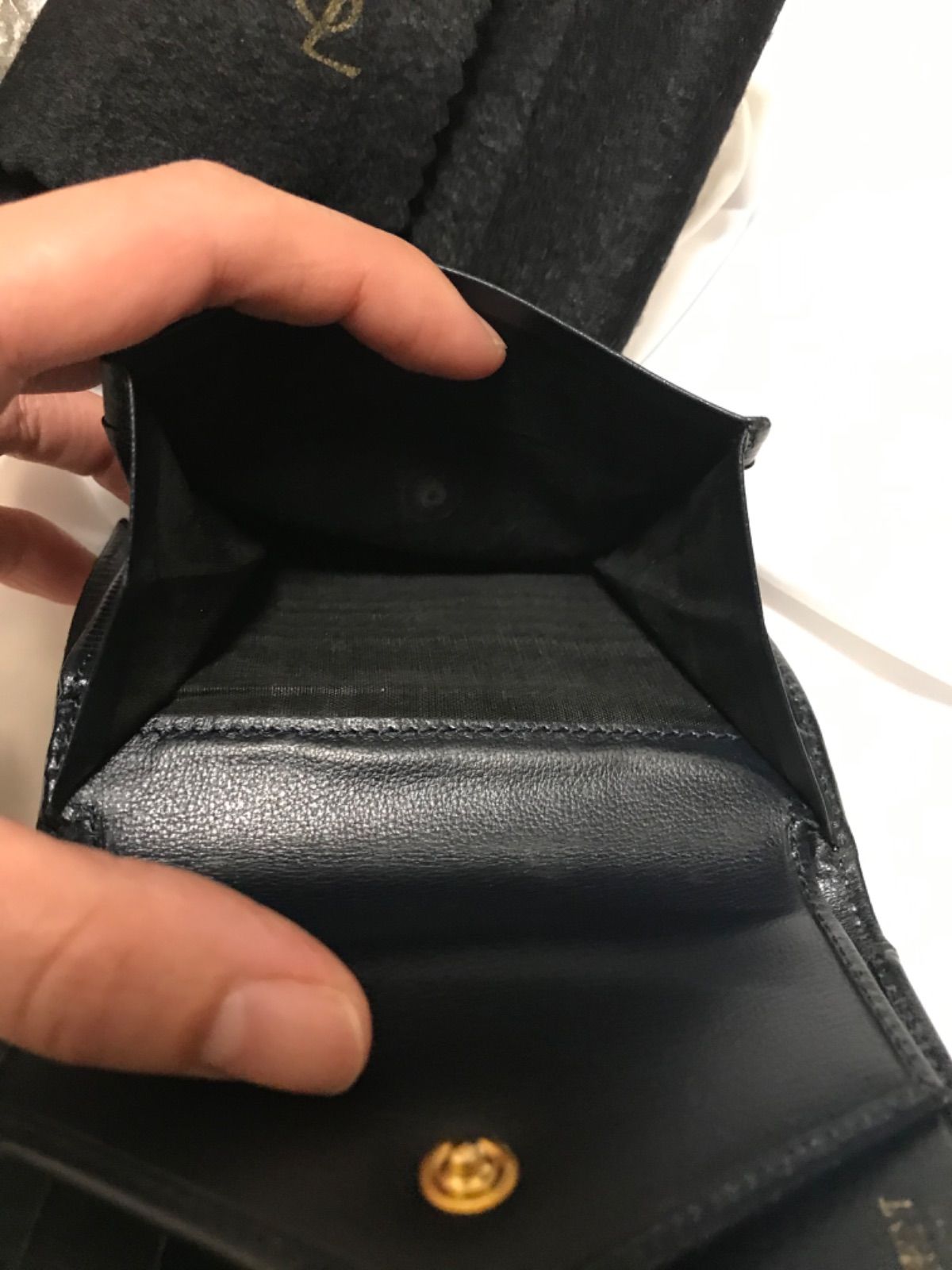 イヴサンローラン Ｙカット 折財布 - メルカリ