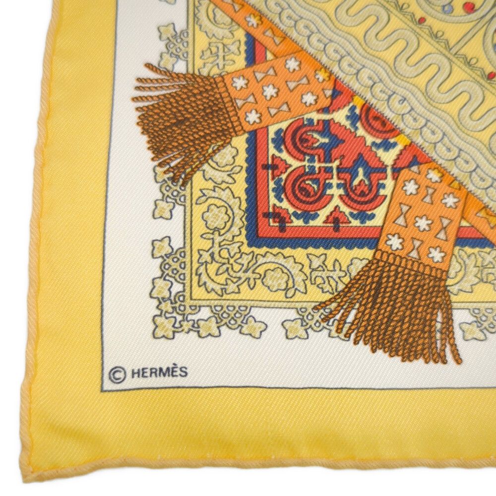 エルメス　HERMES スカーフ　Brins d'or プチカレ HERMES エルメス プチカレ・Brins d or・金の若枝 シルク