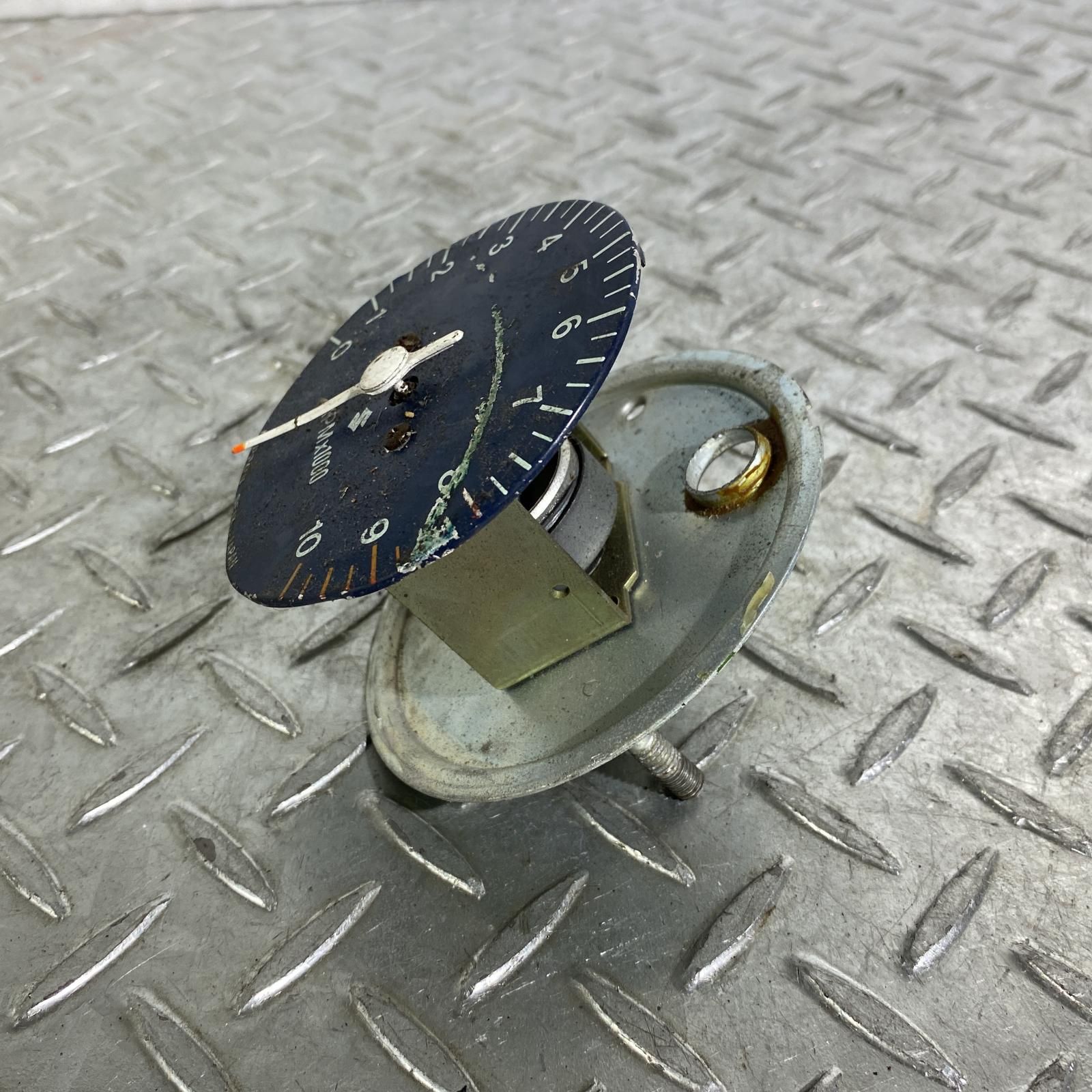タコメーター 部品取り