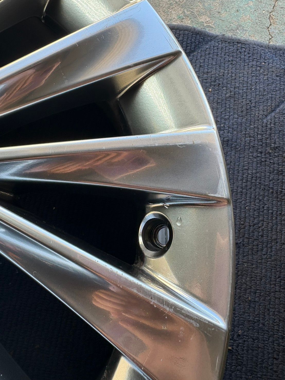 LEXUS ES300h 純正 18インチ ホイール1本 8J 45 PCD114.3 ハブ径約60 No.717