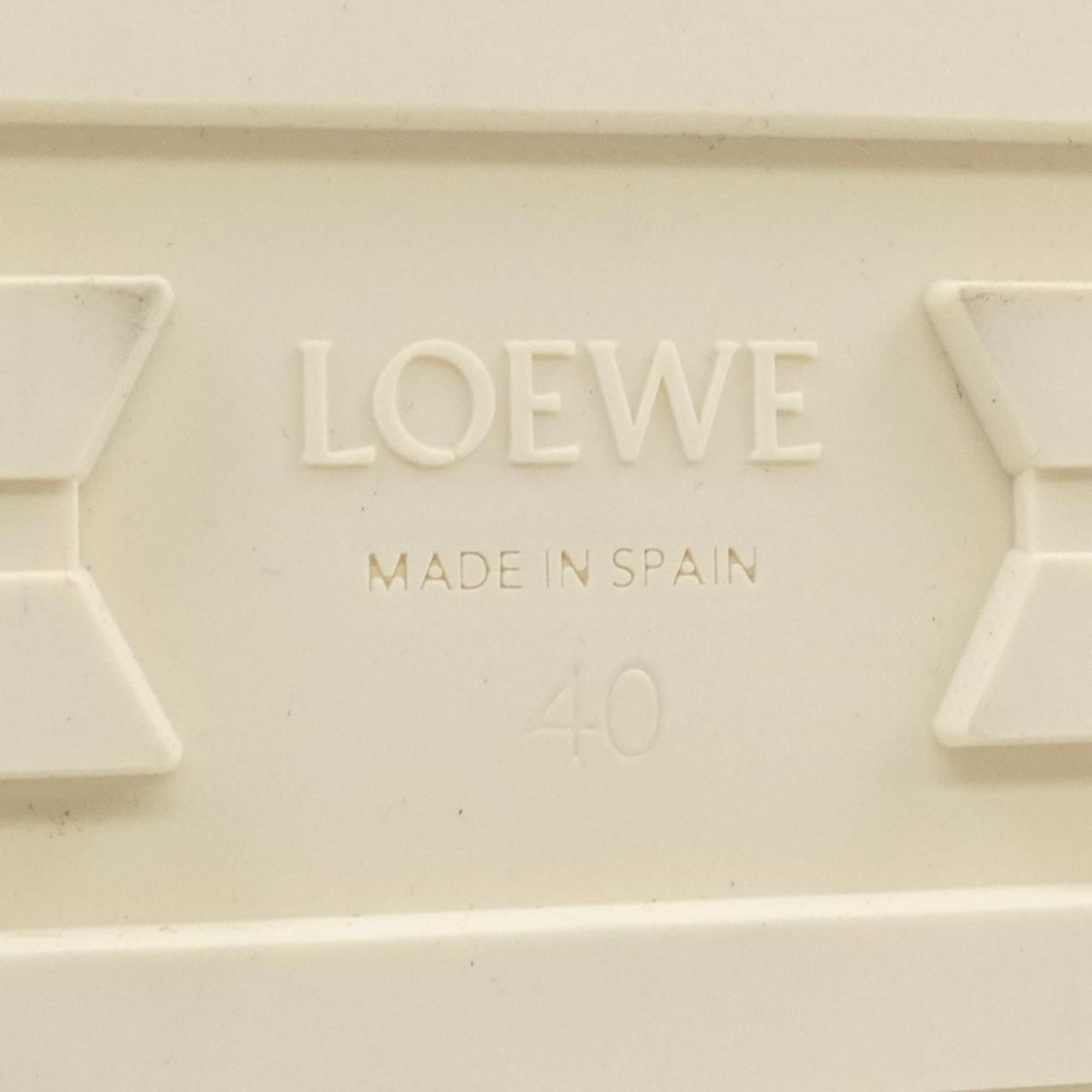 ロエベ