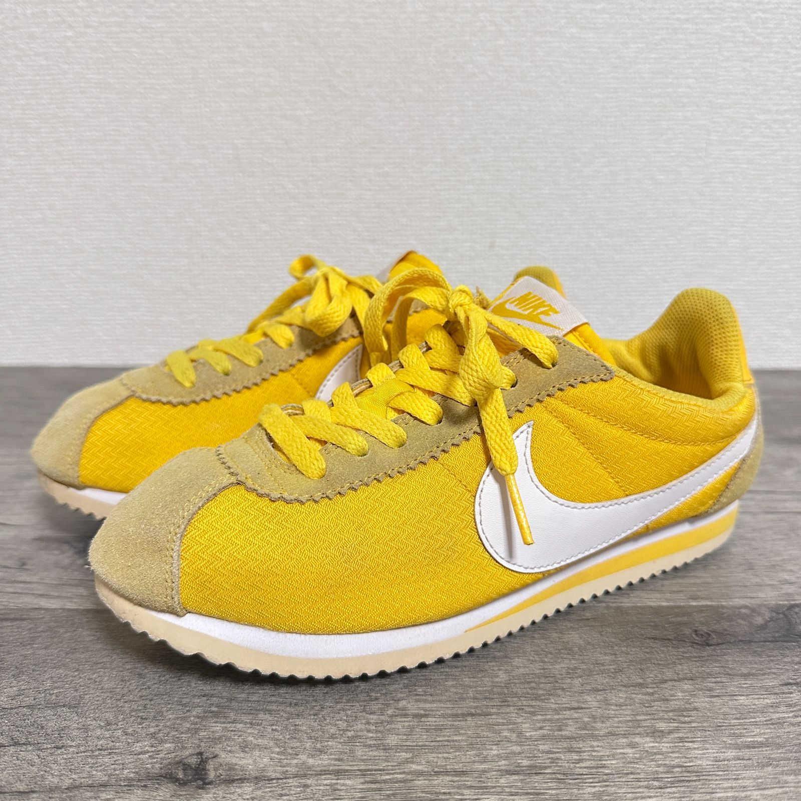 NIKE ウィメンズ クラシックコルテッツナイロン 749864-717 薄底 