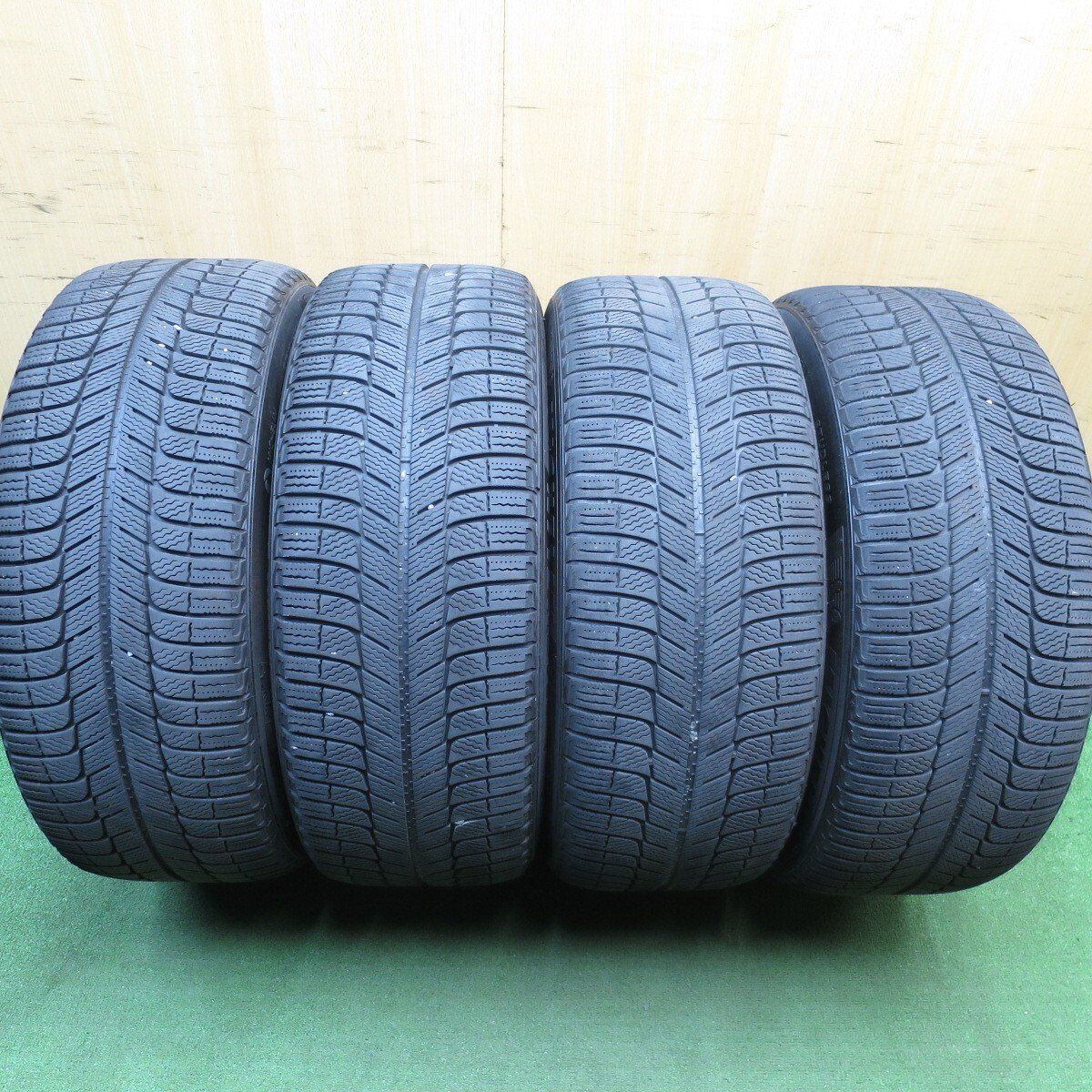 キレイ☆ボルボ V60 CC 純正 235/55R17 スタッドレス ミシュラン X 
