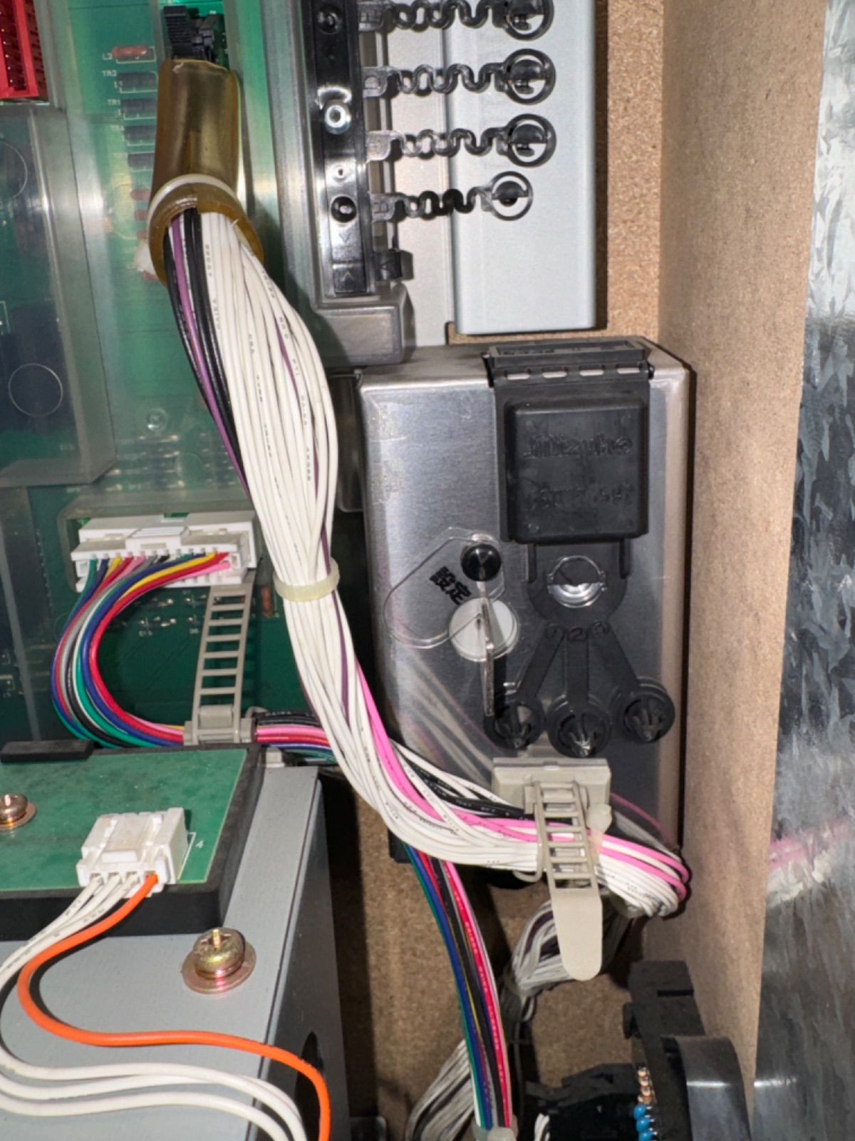 4号機 AT機 やじきた道中記X メダル不要機付き 100V 即家スロOK