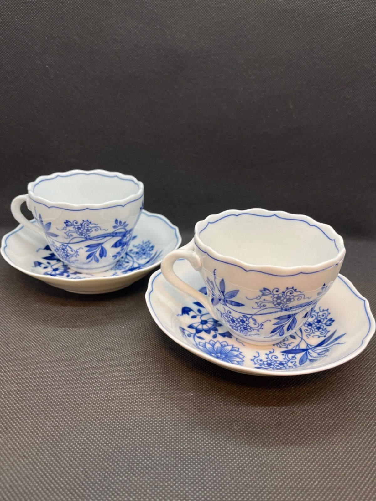 新品　フッチェンロイター ブルーオニオン　コーヒーカップ&ソーサー　ペア